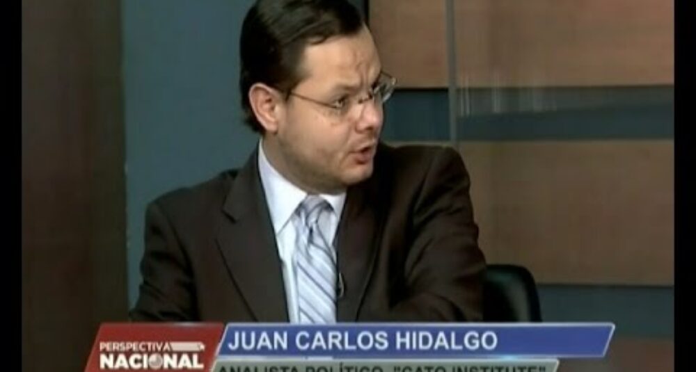 Juan Carlos Hidalgo comenta las asambleas de Iowa en "Perspectiva Nacional" de Univisión